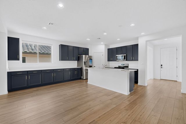 25 Mountaingem Loop, Santa Fe, NM 87508