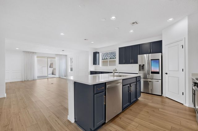 25 Mountaingem Loop, Santa Fe, NM 87508