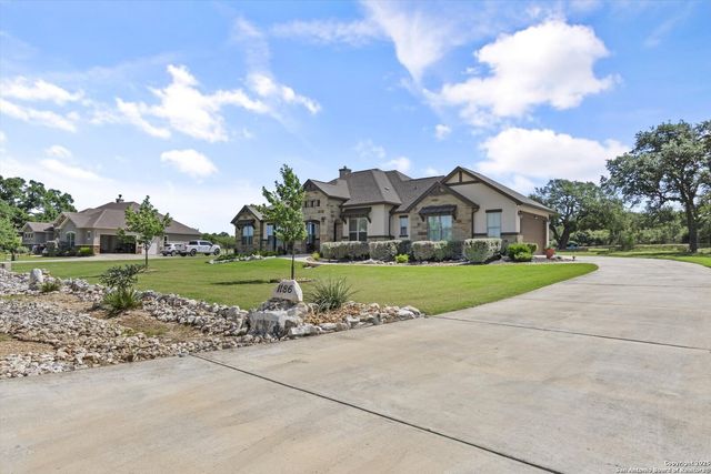1186 Via Principale, New Braunfels, TX 78132