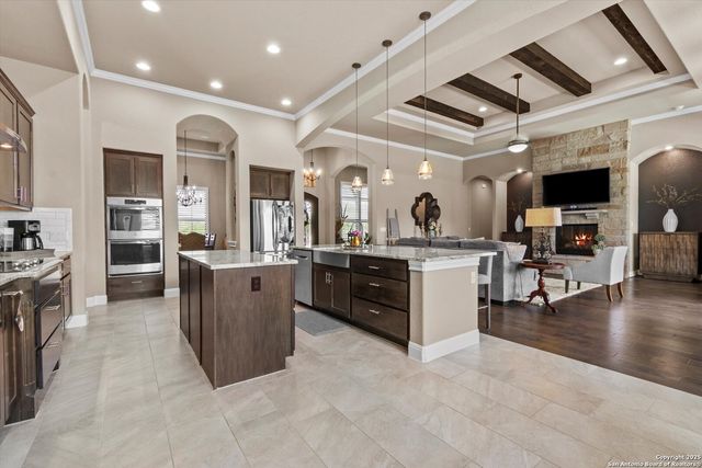 1186 Via Principale, New Braunfels, TX 78132