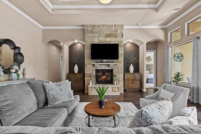 1186 Via Principale, New Braunfels, TX 78132