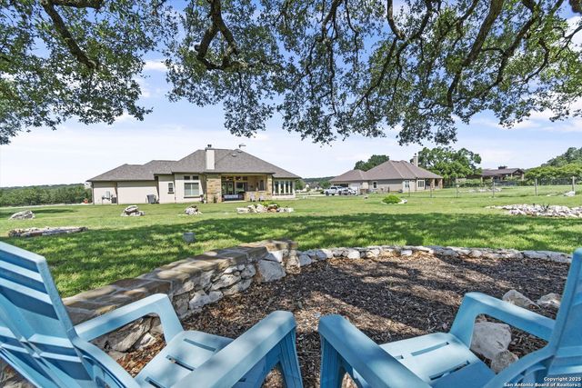 1186 Via Principale, New Braunfels, TX 78132