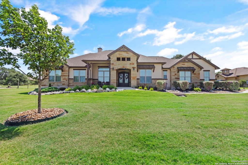 1186 Via Principale, New Braunfels, TX 78132