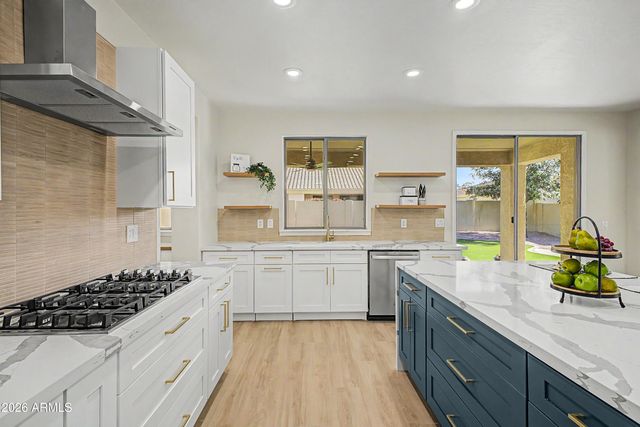 1391 E BLUEBIRD Drive, Gilbert, AZ 85297