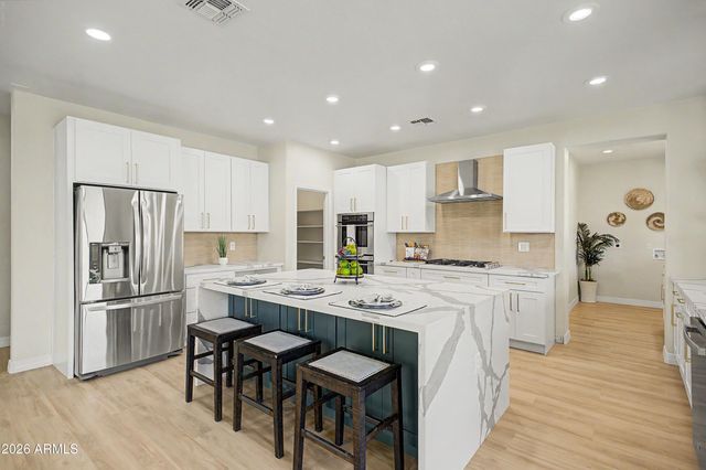1391 E BLUEBIRD Drive, Gilbert, AZ 85297