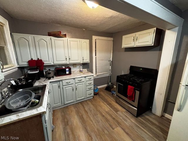 892-894 Storer Avenue, Akron, OH 44320