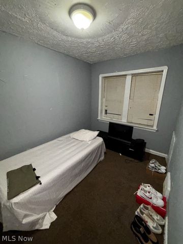 892-894 Storer Avenue, Akron, OH 44320