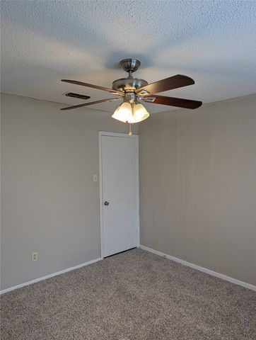 713 Heathcliff Drive, Everman, TX 76140