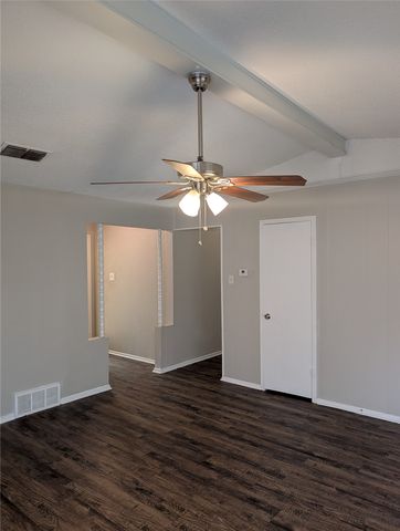 713 Heathcliff Drive, Everman, TX 76140