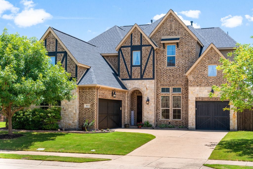 303 Crestbrook Drive, Rockwall, TX 75087