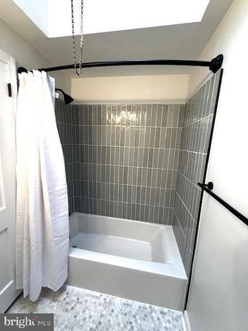 251 BANNOCKBURN AVE, Ambler, PA 19002