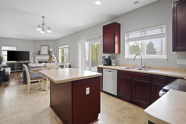 15014 73rd STREET, Kenosha, WI 53142