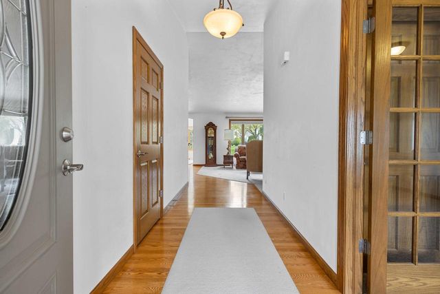 36 PENBROOK CIRCLE, Appleton, WI 54913