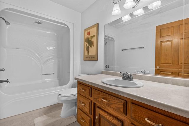36 PENBROOK CIRCLE, Appleton, WI 54913