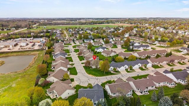 36 PENBROOK CIRCLE, Appleton, WI 54913