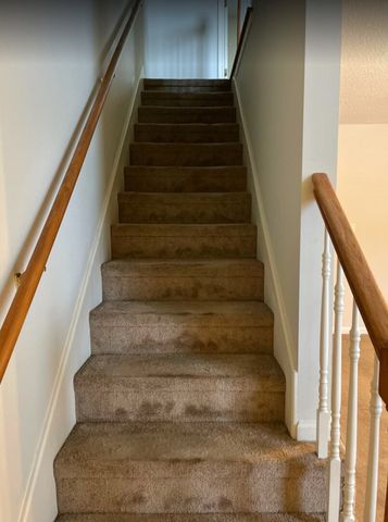 296 Raleigh Dr Apt B, Clarksville, TN 37043