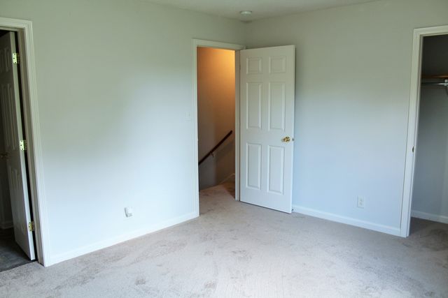 296 Raleigh Dr Apt B, Clarksville, TN 37043