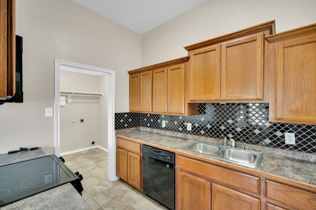 620 Jordan Lane, Waxahachie, TX 75165