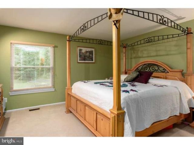 10 HANOVER PL, Sicklerville, NJ 08081