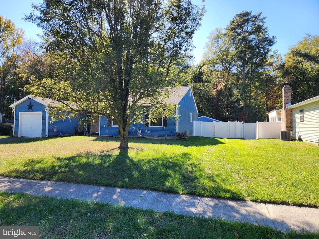 10 HANOVER PL, Sicklerville, NJ 08081