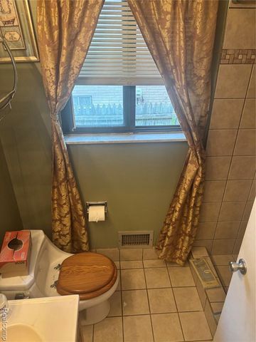 39409 Garony Drive, Clinton Township, MI 48038