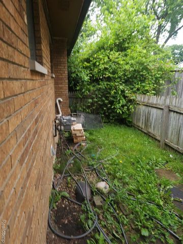 39409 Garony Drive, Clinton Township, MI 48038