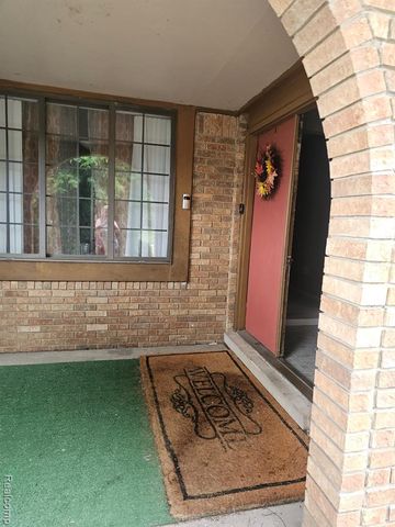 39409 Garony Drive, Clinton Township, MI 48038