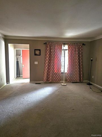 39409 Garony Drive, Clinton Township, MI 48038