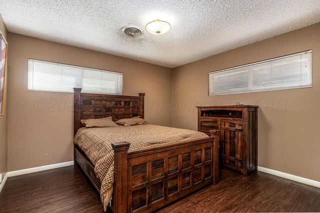 1900 Hemlock Street, Borger, TX 79007