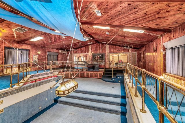 1900 Hemlock Street, Borger, TX 79007