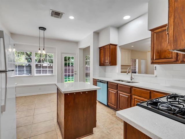 14527 Circlewood Way, Houston, TX 77062