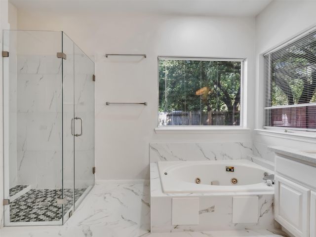 14527 Circlewood Way, Houston, TX 77062