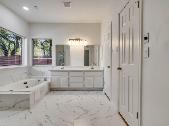 14527 Circlewood Way, Houston, TX 77062