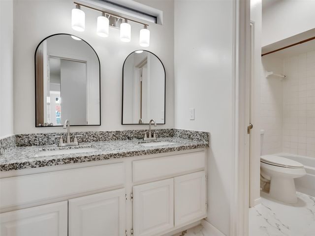 14527 Circlewood Way, Houston, TX 77062
