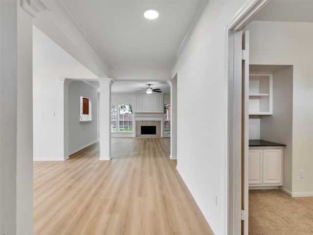 14527 Circlewood Way, Houston, TX 77062