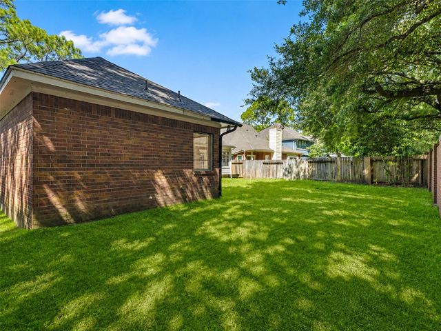 14527 Circlewood Way, Houston, TX 77062