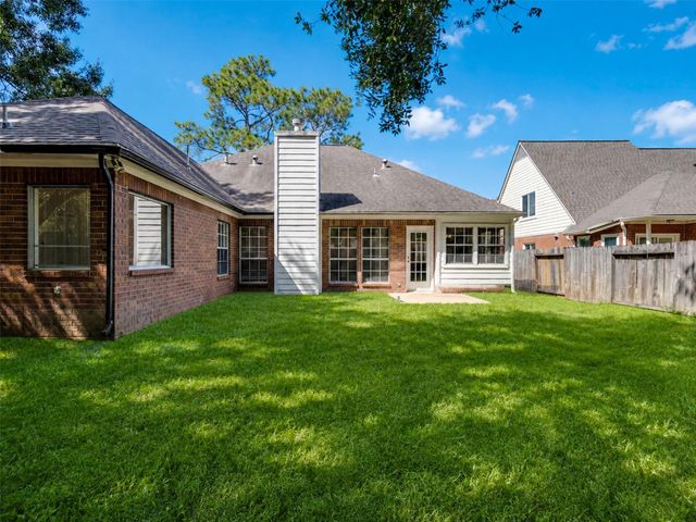 14527 Circlewood Way, Houston, TX 77062