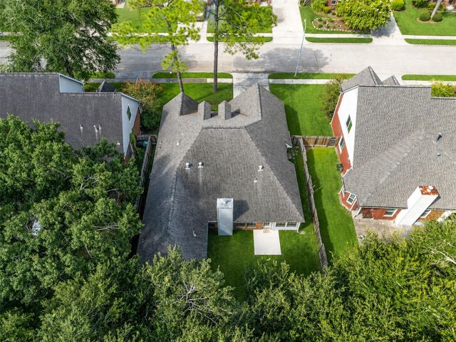 14527 Circlewood Way, Houston, TX 77062