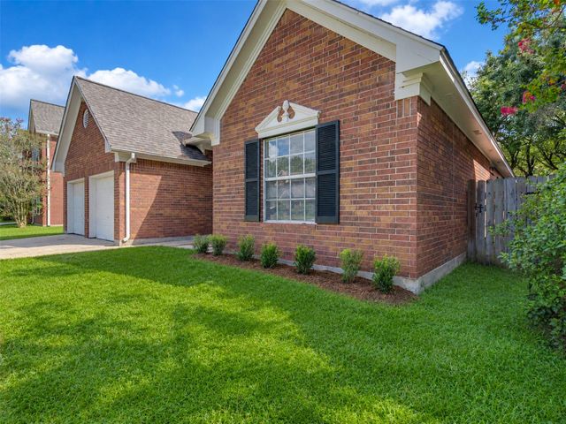 14527 Circlewood Way, Houston, TX 77062