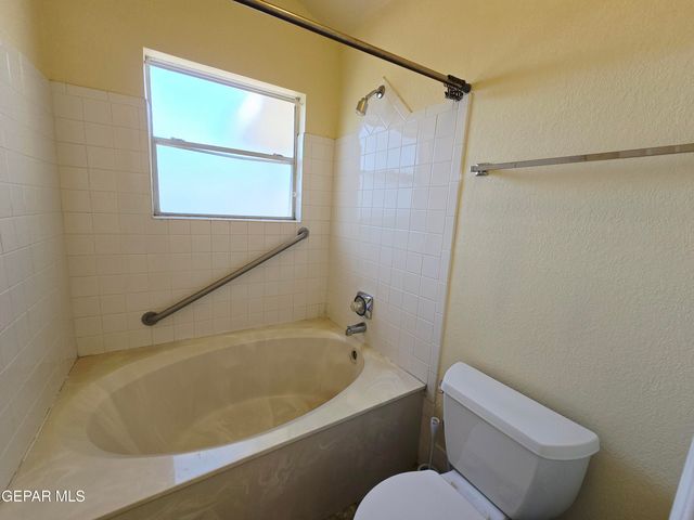 8612 Centennial Drive, El Paso, TX 79912