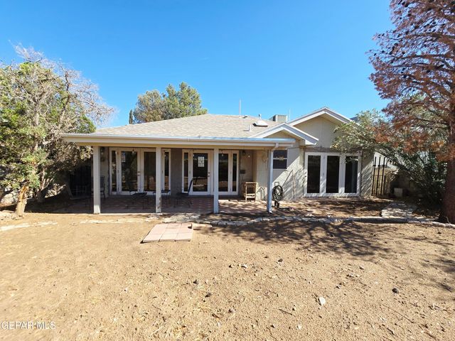 8612 Centennial Drive, El Paso, TX 79912