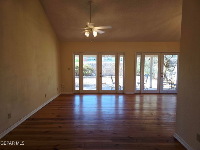 8612 Centennial Drive, El Paso, TX 79912