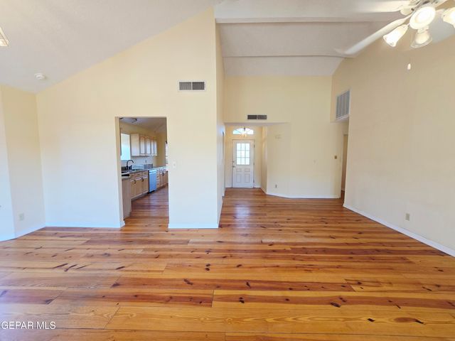 8612 Centennial Drive, El Paso, TX 79912