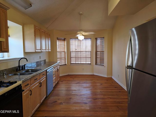 8612 Centennial Drive, El Paso, TX 79912