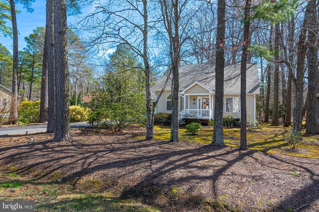 Image 3 of property listing at 130 BOSTON, Ocean Pines, MD 21811