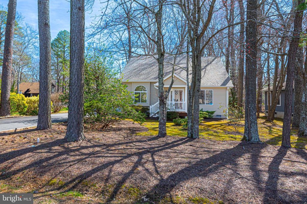 Image 4 of property listing at 130 BOSTON, Ocean Pines, MD 21811