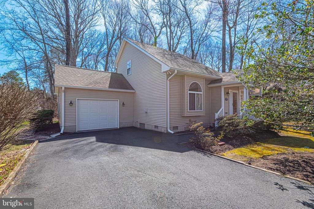 Image 6 of property listing at 130 BOSTON, Ocean Pines, MD 21811