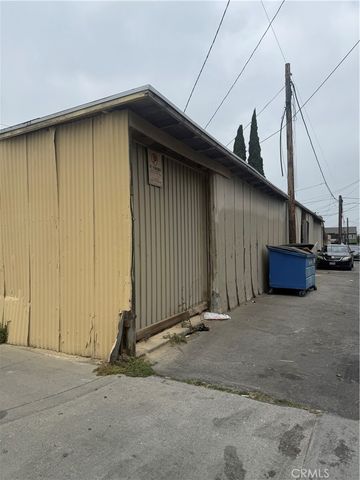 8132 S Central, Los Angeles, CA 90001