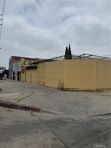 8132 S Central, Los Angeles, CA 90001