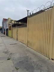 8132 S Central, Los Angeles, CA 90001